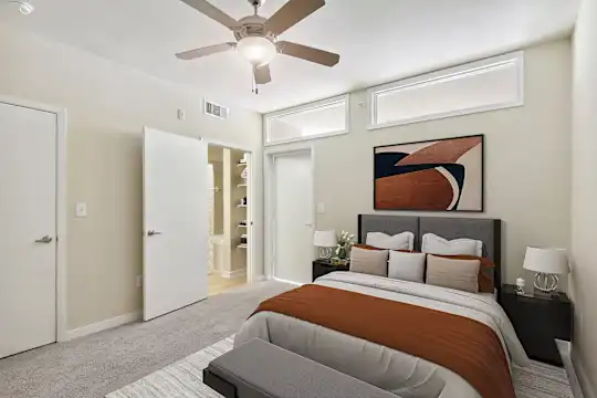 Cole Apartments - Austin, TX - Photo 20
