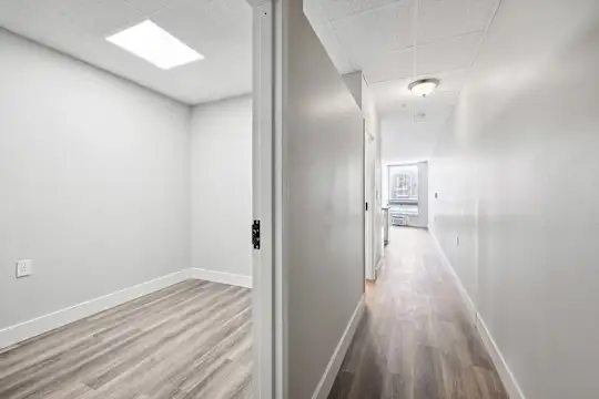 Franklin Park Apartments - Columbus, OH - Photo 6