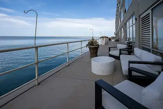 The Shoreline - Cleveland, OH - Photo 22