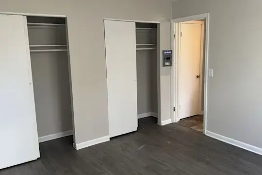 2614 Montana Ave - Cincinnati, OH - Photo 3