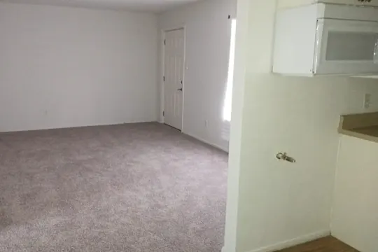 Garden View Apartments - Memphis, TN - Photo 3