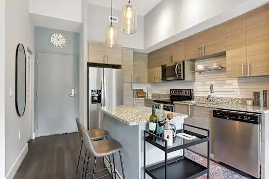 The Queue Apartments - Fort Lauderdale, FL - Photo 16