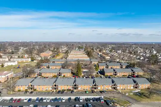 Victoria Village - Columbus, OH - Photo 12