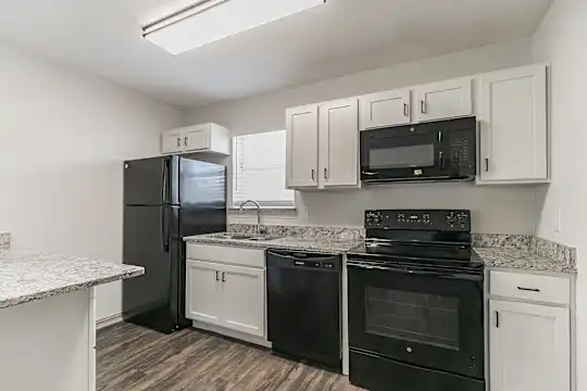 Colony House - Dallas, TX - Photo 48