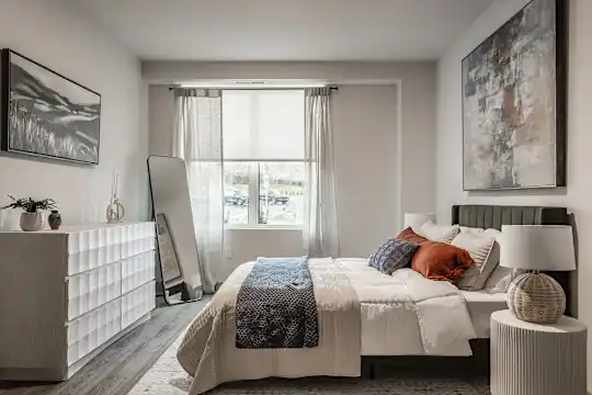 Altura Apartments - Cincinnati, OH - Photo 5