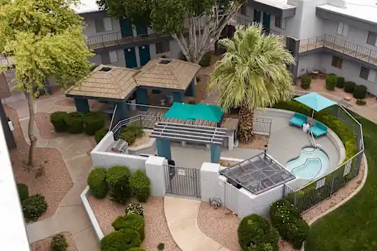 Camelback Cove Apartments - Phoenix, AZ - Photo 33