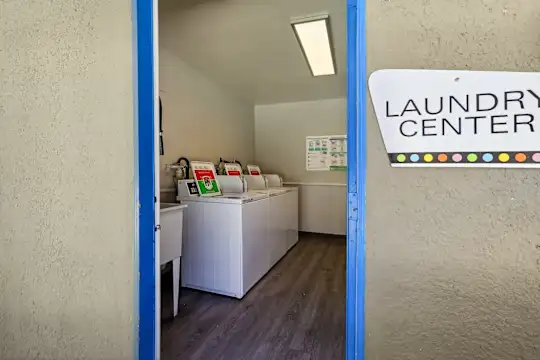 Dwell Apartment Homes - Riverside, CA - Photo 37