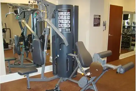 Hibernia Tower Apartments - New Orleans, LA - Photo 43