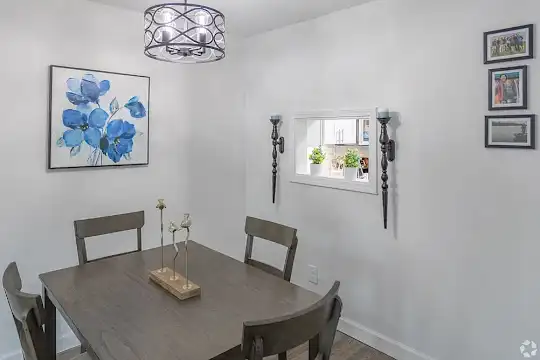 Galbraith Pointe Apartments and Townhomes - Cincinnati, OH - Photo 4
