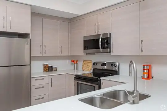 Parkway Apartments - New Orleans, LA - Photo 10