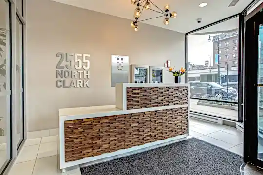 2555 N Clark St - Chicago, IL - Photo 1