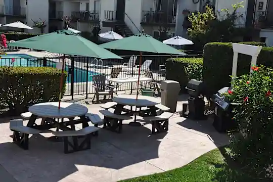 Campbell Square Apartments - Campbell, CA - Photo 5