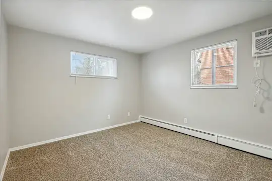 Jadaro Apartments - Cincinnati, OH - Photo 21