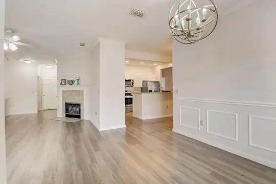 Heritage Deerwood - Jacksonville, FL - Photo 20