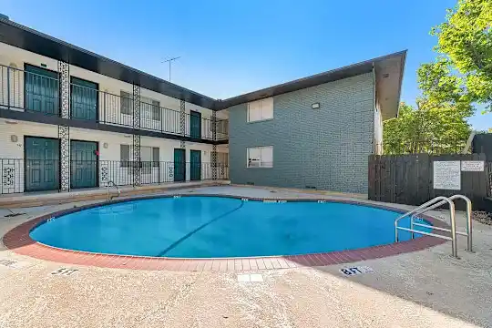 Eastwind Communities - Dallas, TX - Photo 8