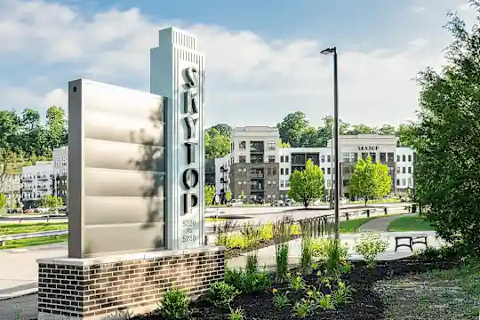 Skytop Apartments - Cincinnati, OH - Photo 40