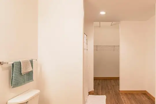 Board of Trade Lofts - Kansas City, MO - Photo 24