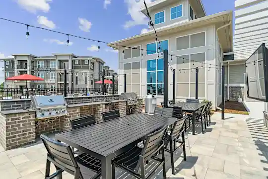Accent Berkeley Place - Charlotte, NC - Photo 15