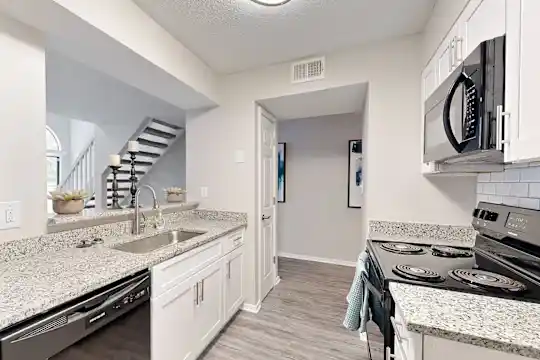 The Vale Apartments and Townhomes - Cordova, TN - Photo 18