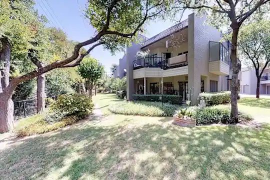 Oaks White Rock - Dallas, TX - Photo 20
