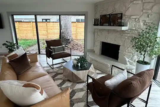 The Garden District Apartments - Germantown, TN - Photo 19