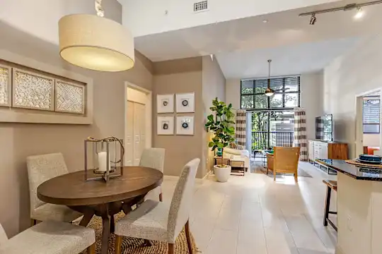 The Manor at Flagler Village - Fort Lauderdale, FL - Photo 6