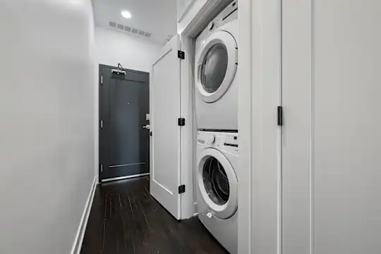 Liberty Lofts - Cleveland, OH - Photo 9