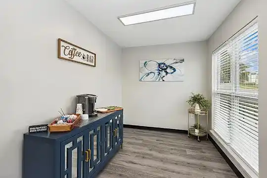 Parc at Creekside - Kansas City, MO - Photo 15