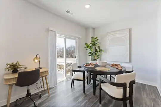 Barry West Townhomes - Kansas City, MO - Photo 6