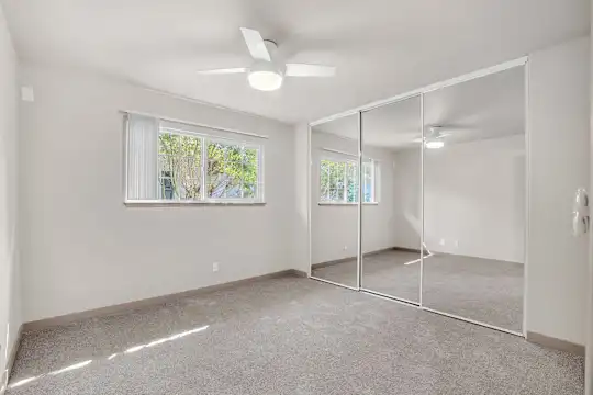 River Walk Apartments - Campbell, CA - Photo 16