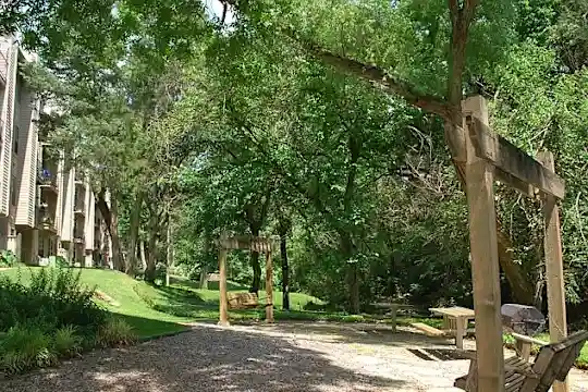 Oaks White Rock - Dallas, TX - Photo 17