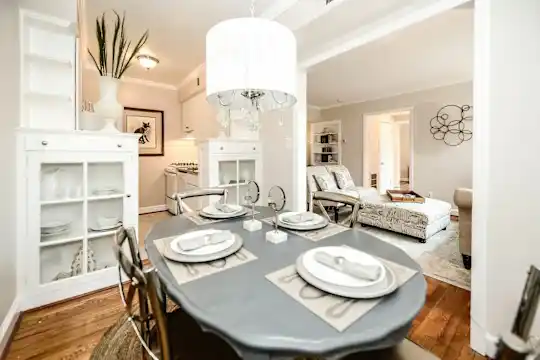 Manor House Apartments - Alexandria, VA - Photo 12