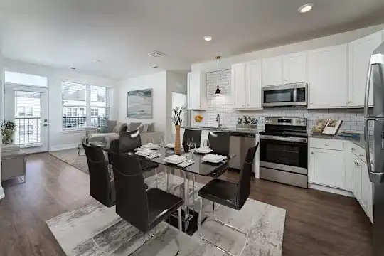 Skytop Apartments - Cincinnati, OH - Photo 1