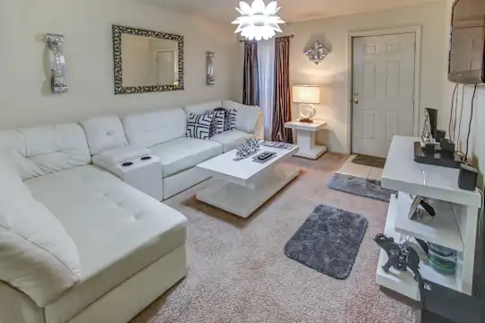 Cypress Trace Apartments - New Orleans, LA - Photo 13