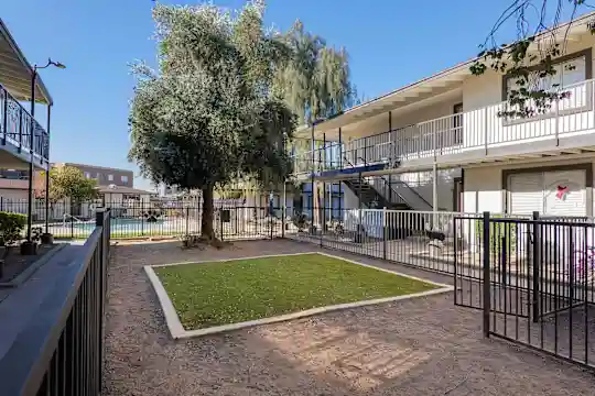 Mariposa Flats - Phoenix, AZ - Photo 25