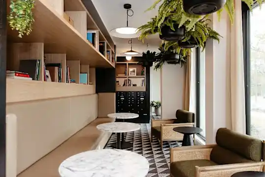 Bryn House - Atlanta, GA - Photo 9