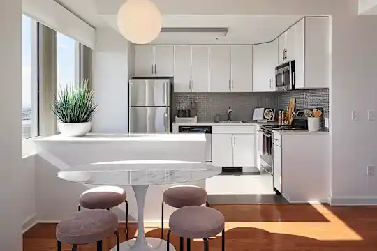 70 Columbus - Jersey City, NJ - Photo 10
