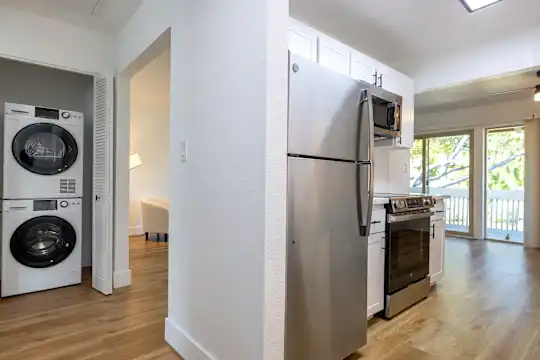 Summerwood Apartments - Santa Clara, CA - Photo 21
