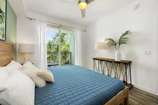 10X Fort Lauderdale - Fort Lauderdale, FL - Photo 17