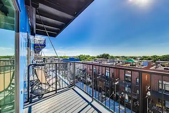 Trailhead - Chicago, IL - Photo 39