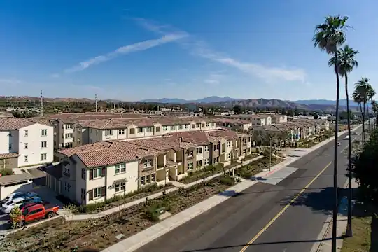 The Hawthorne - Riverside, CA - Photo 32