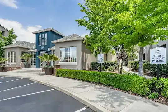 Pavona Apartments - San Jose, CA - Photo 7