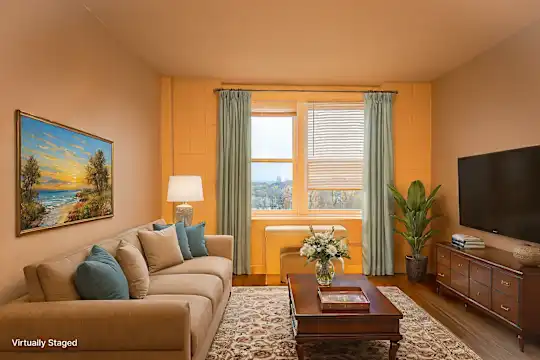 Tower One Apartments - Cincinnati, OH - Photo 2