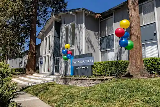 Campbell West Apartments - Campbell, CA - Photo 13
