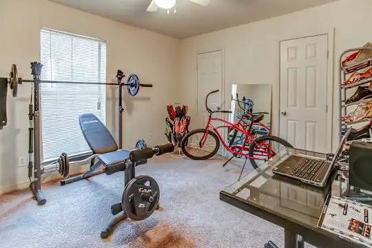 Cypress Trace Apartments - New Orleans, LA - Photo 19