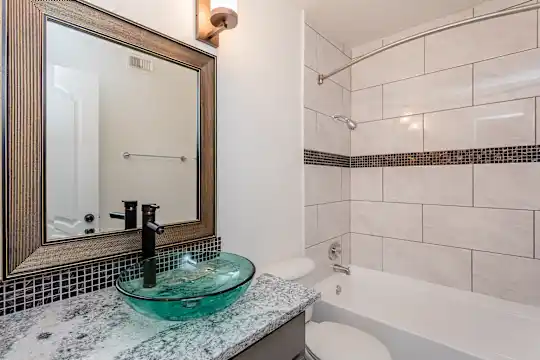 Villa Luna Apartments - Houston, TX - Photo 1