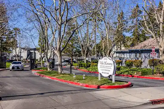 Villa Monterey - San Jose, CA - Photo 1