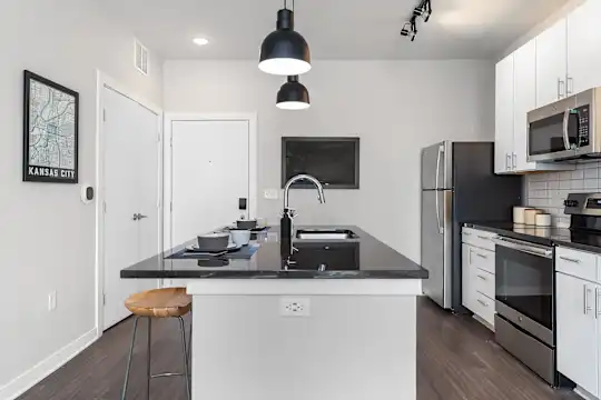 Gallerie Apartments - Kansas City, MO - Photo 5