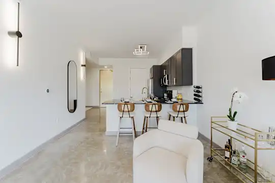 Koosh Living at Griffin - Fort Lauderdale, FL - Photo 7