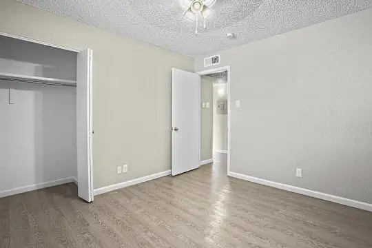 Paso Oeste Apartments - El Paso, TX - Photo 12